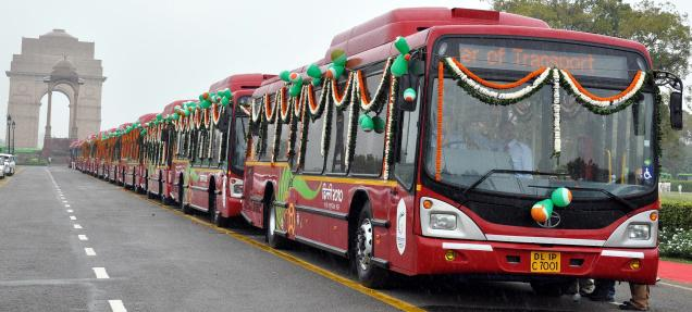 which bus goes to lodhi garden side